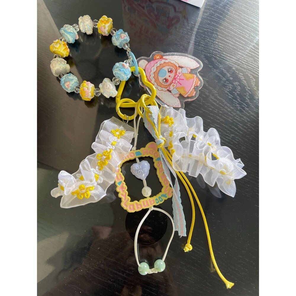Baby Three Love Chain Time Keychain Lace, Bunny, Charms New Collectible - Picture 2 of 2
